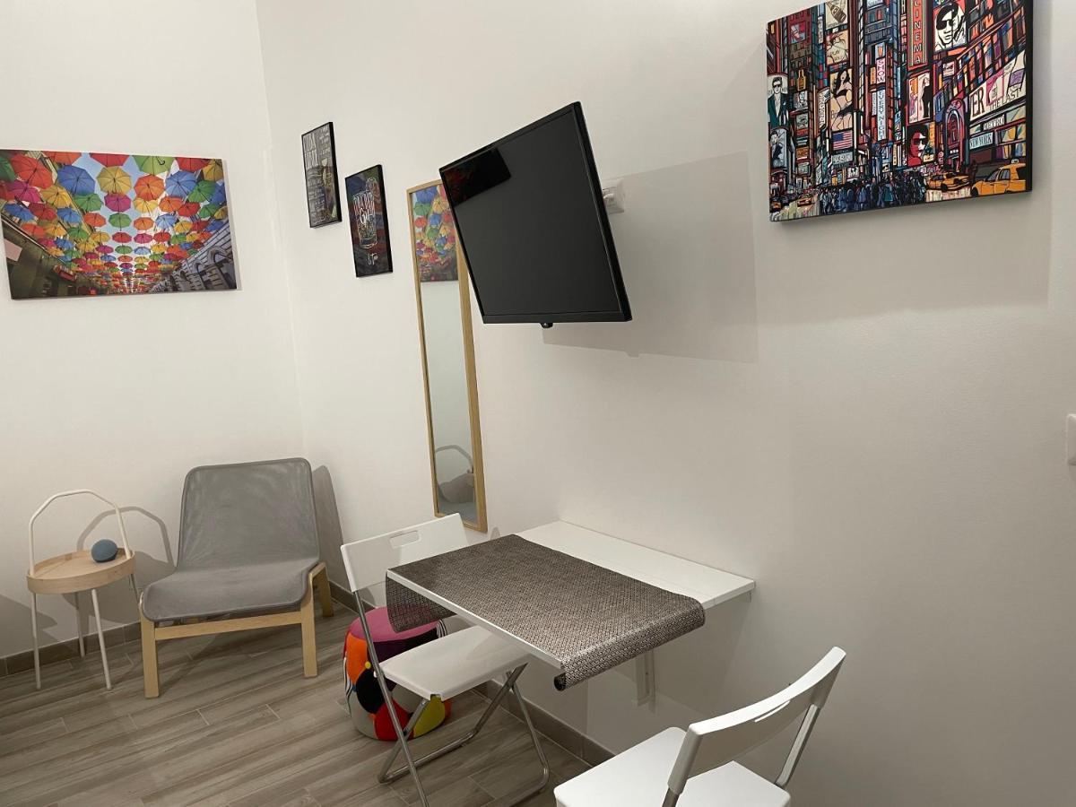 Corte Capuana Apartment Catania Bagian luar foto