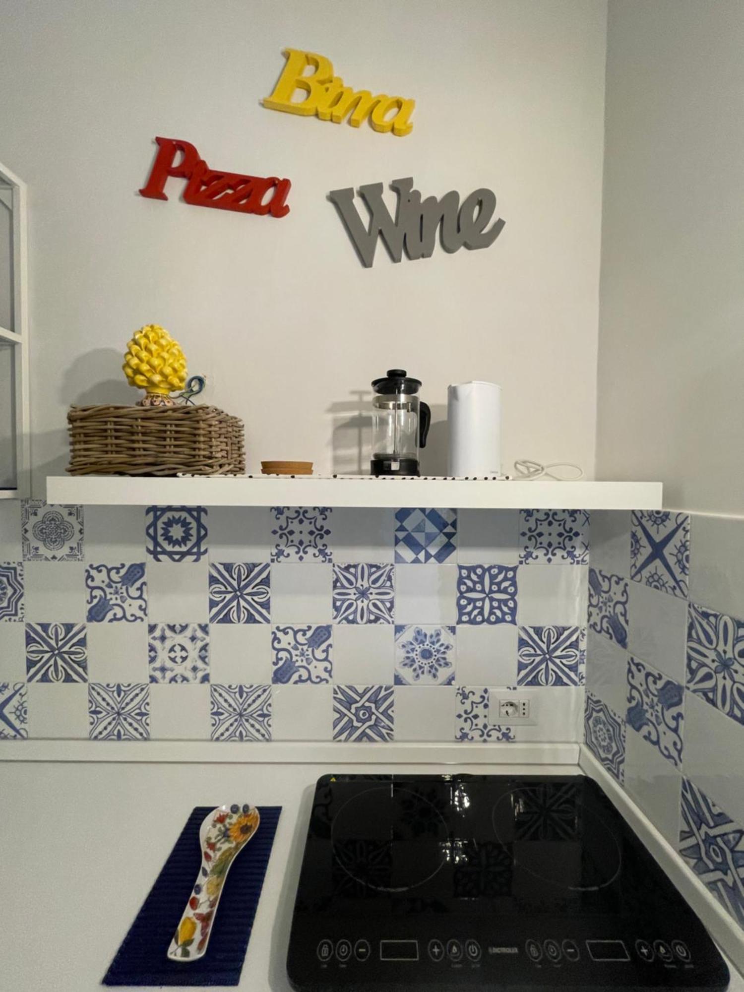 Corte Capuana Apartment Catania Bagian luar foto