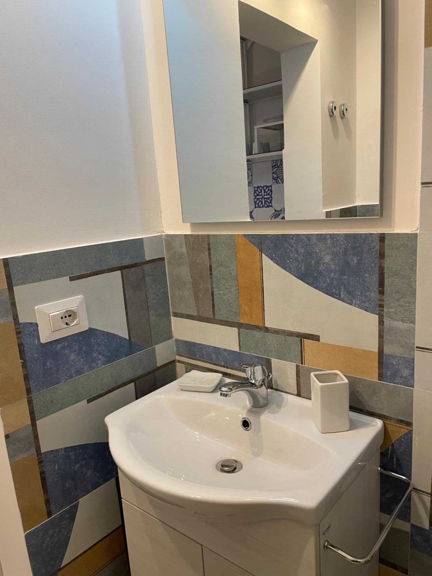 Corte Capuana Apartment Catania Bagian luar foto